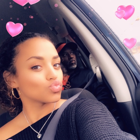 Meet your Posher, Ashleigh - Picture 1 of 1